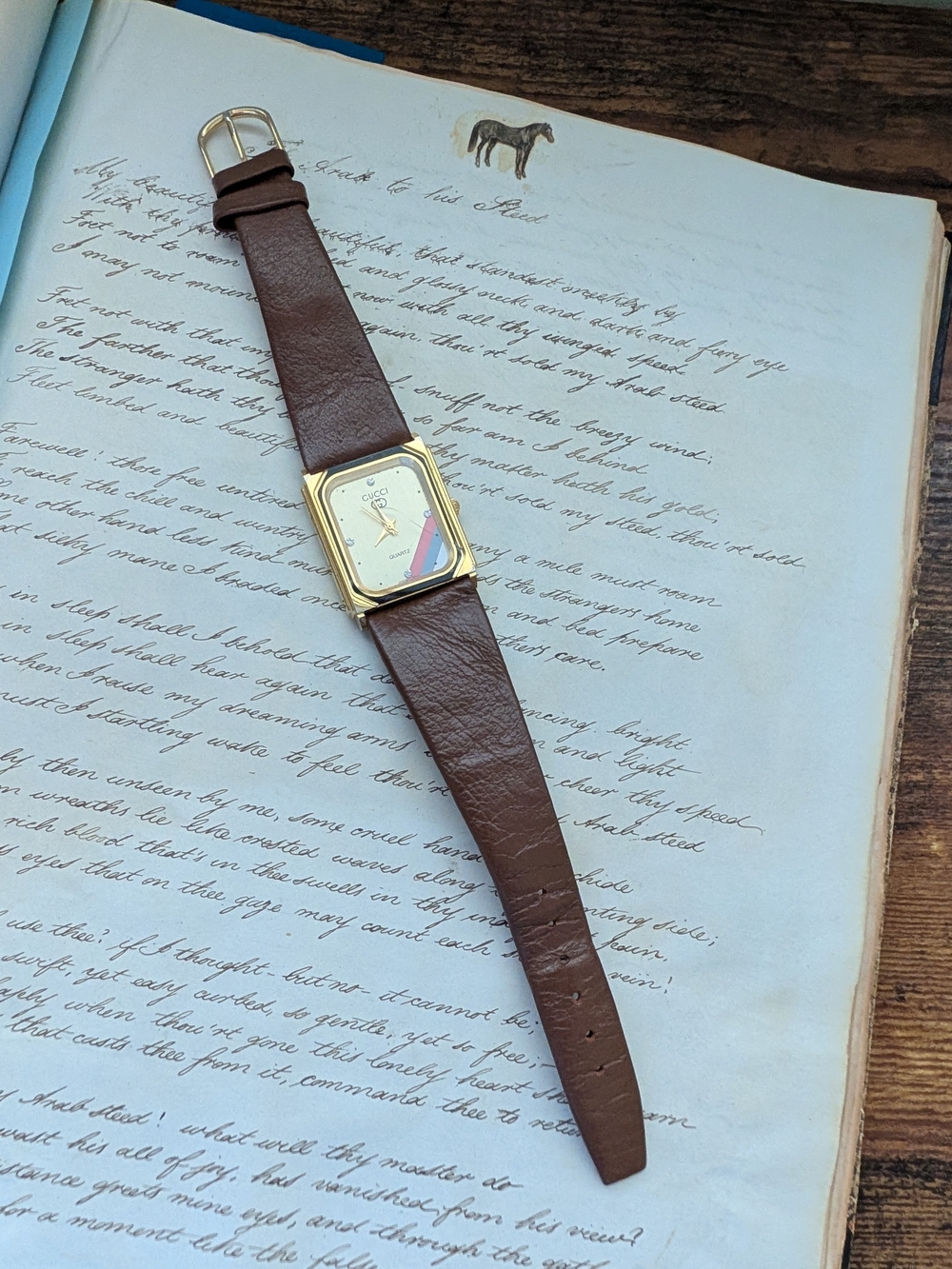 Vintage Gucci Brown Leather Strap Gold-Tone Watch
